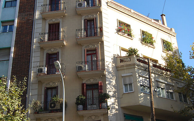 Отель Eixample Dret València Cartagena вид на фасад