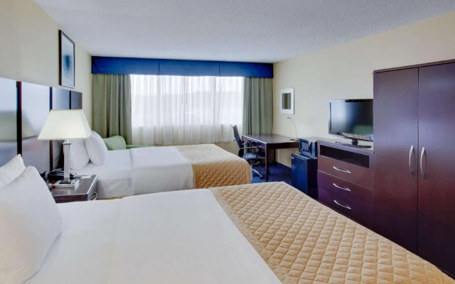 Hampton Inn Manchester Downtown