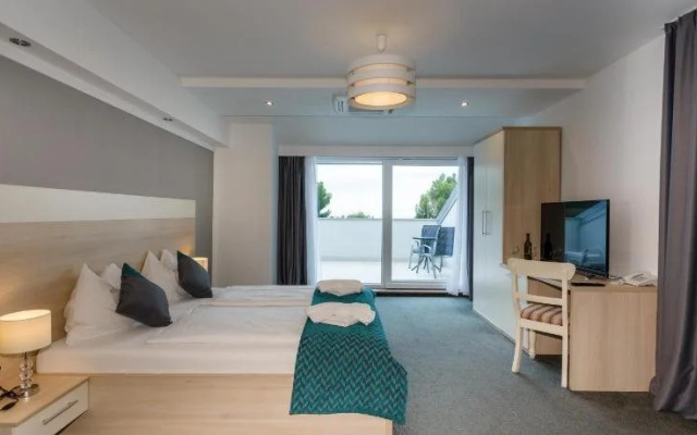 Hotel Bor