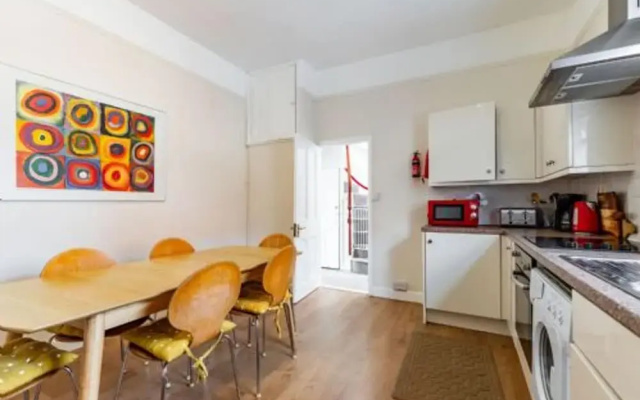 Host Stay St Georges