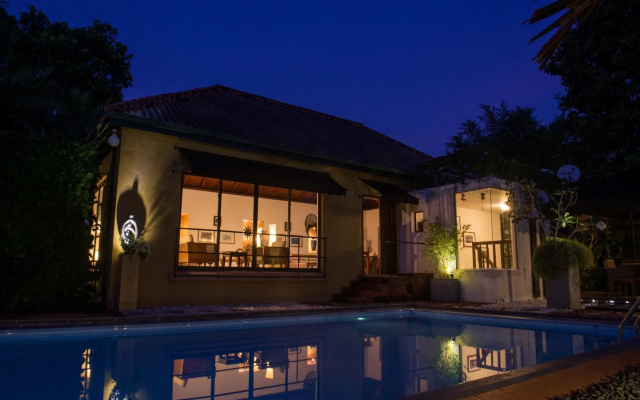 Villa Escondite