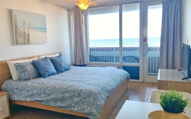 Pirates Cove Resort Studios