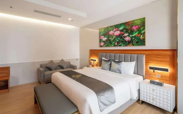 Le Saigon Grand Hotel