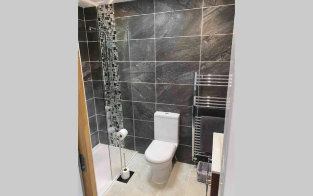 Secret Gem Luxury Hot Tub 1 Bed Garden Flat