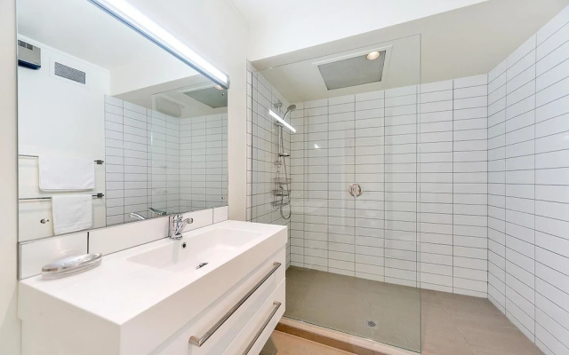 QV Lovely Parnell 2 Bedroom Apartment - 253