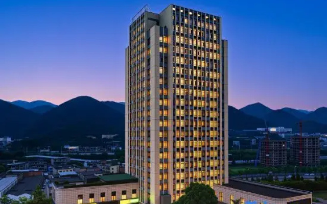 Xichen Hotel (Chongqing West Railway Station)