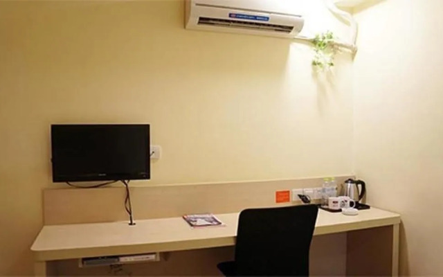 Hanting Express Zhenjiang Dashikou Store