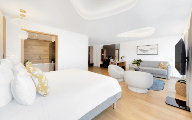 Golden Tulip Lyon Ouest Techlid - Hotel and Spa