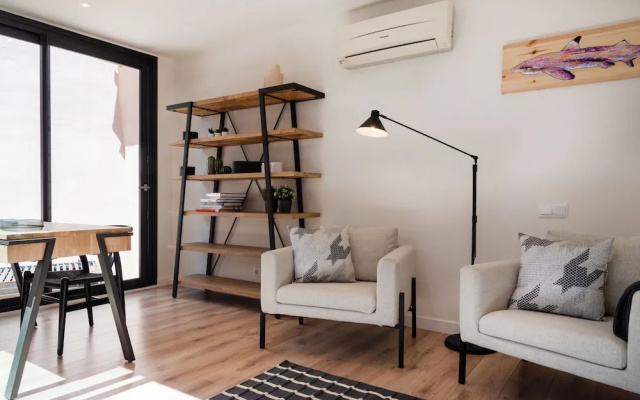 Petit Luxe Tobella Esquerra