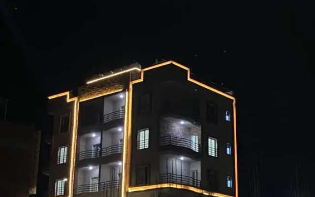 Mando the golden house