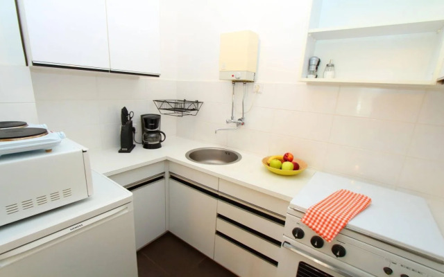 CheckVienna - Apartment Kriehubergasse