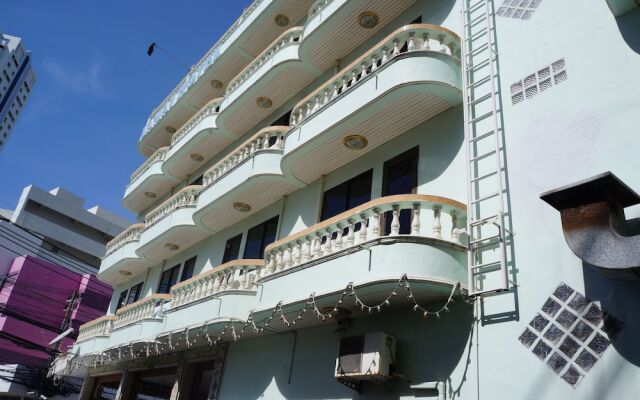 Lamai Hotel вид на фасад