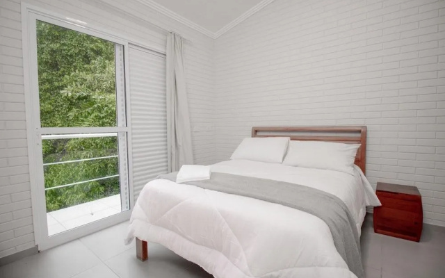 Casa Agradavel E Silenciosa, Bairro Pereque Em Ilhabela