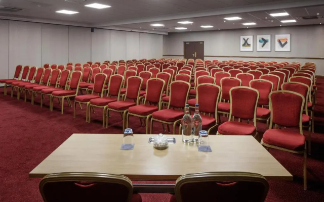 M40 J15 Warwick Hotel
