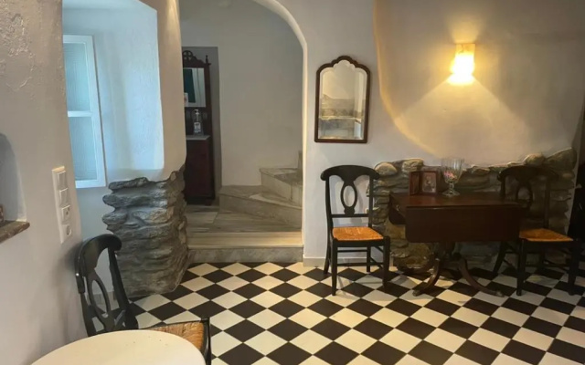 17th century sea views in village center