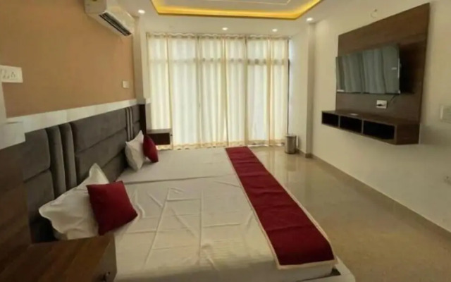 Fabhotel Karshani Kripa Dham