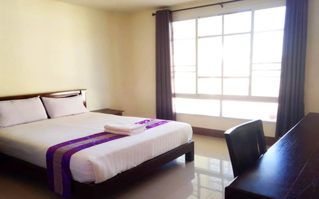 Amonruk  Hotel 2