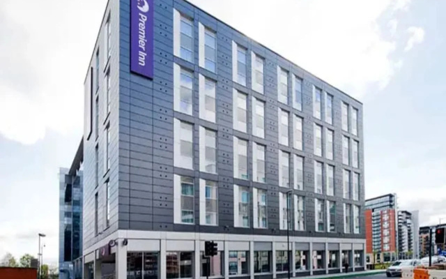 Premier Inn Leeds City Centre (Whitehall Road)
