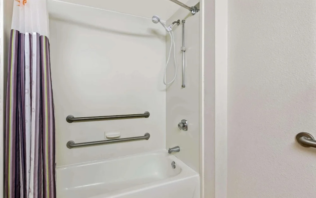 La Quinta Inn & Suites by Wyndham Macon