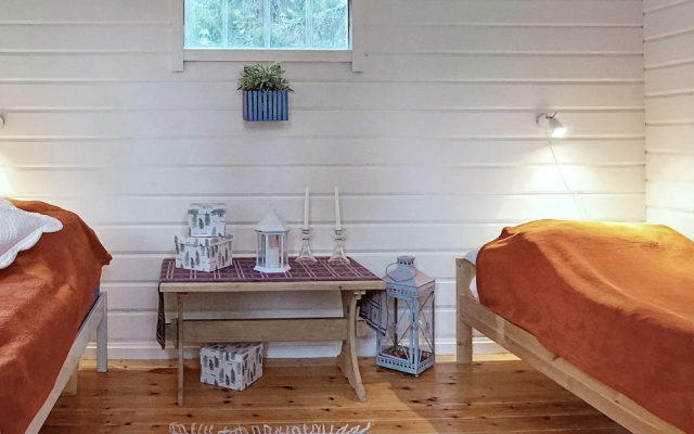 5 Person Holiday Home in Hallstavik
