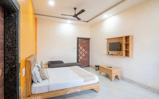 Hotel Entry Point