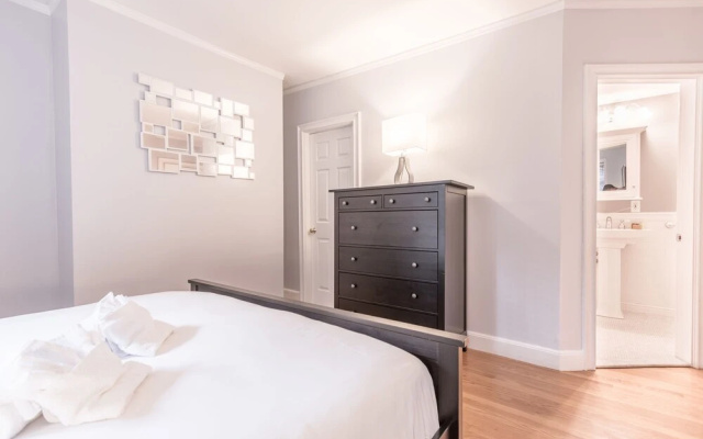 Lovely 2BR in South End by Sonder