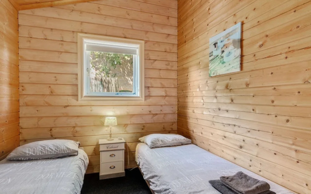 Chalet in Hulshorst Near Lake
