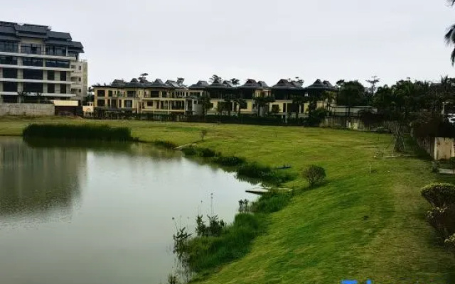 Sanya Yanqi Bungalow Pool Villa (Yalong Bay No.1 Outlets Town)