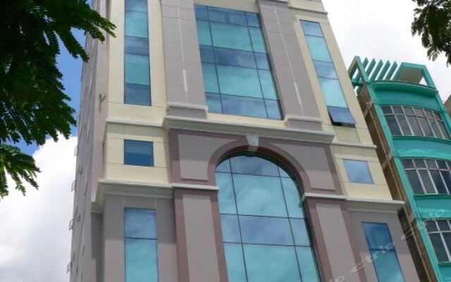 Elios Hotel вид на фасад