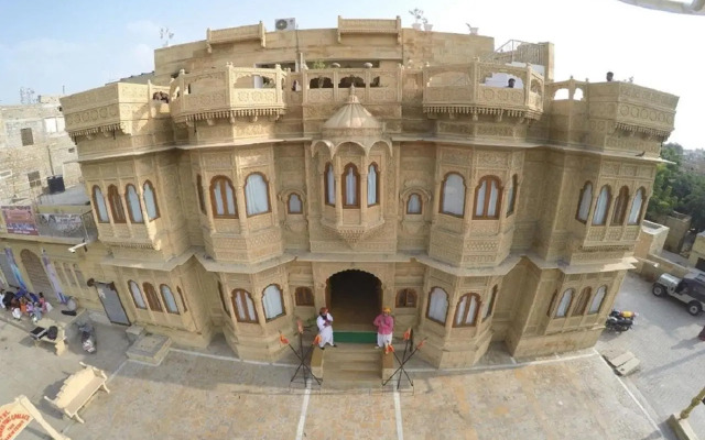 Hotel Lal Garh Fort And Palace
