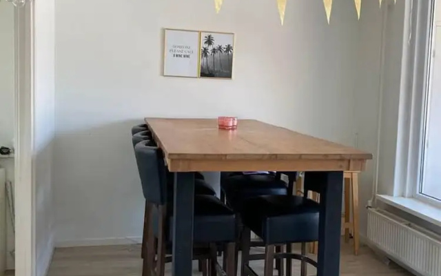 Charming 2-bed Apartment inc Balcony in Maastricht