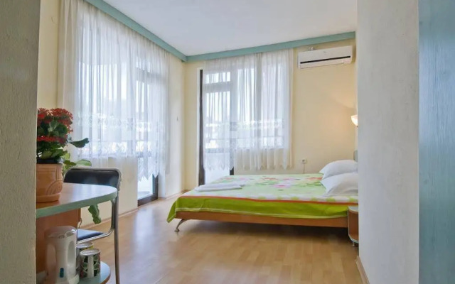Vania Guest House