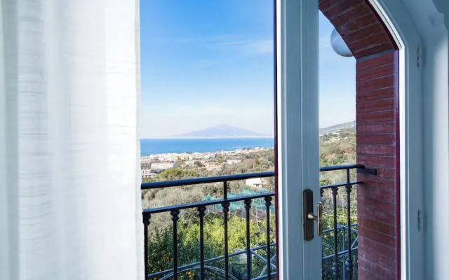 Sea View Rooftop Apartment With Jacuzzi & Garden