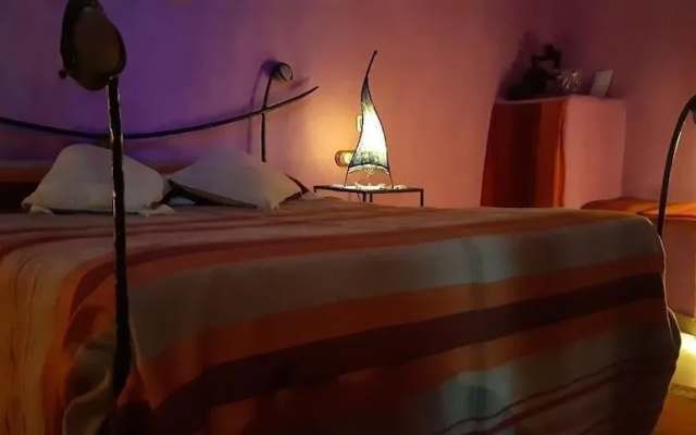 Hotel Cueva Tardienta Monegros-Adults Only