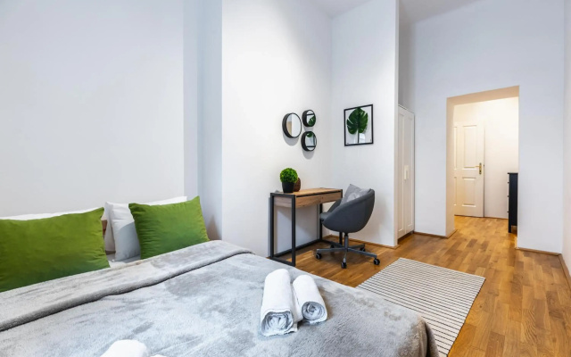 Precious apartment in calm district area