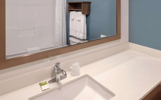 WoodSpring Suites Washington DC East Arena Drive