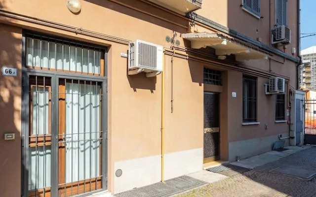 Light-Filled Flat by Wonderful Italy