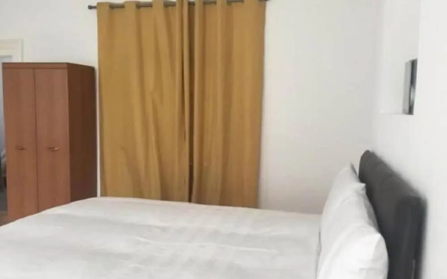 3 Luxury En-suite Bedrooms