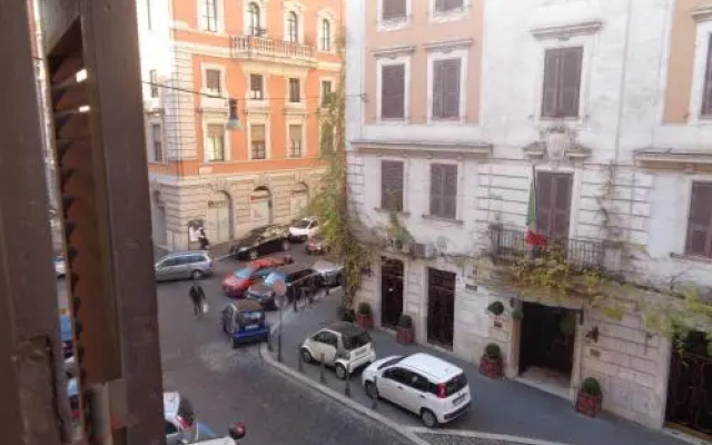 V Rome Suite