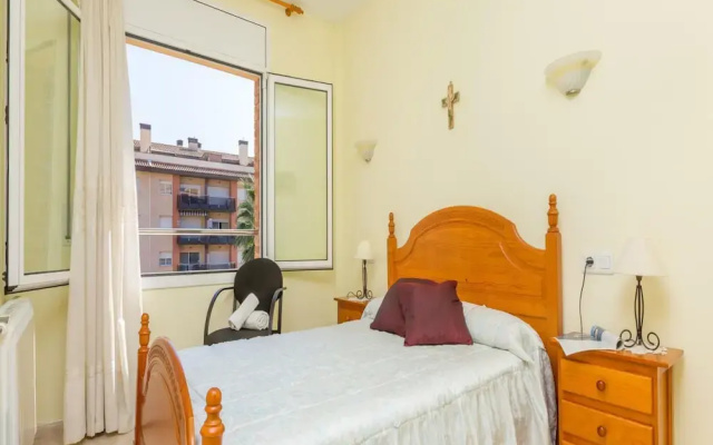 Cozy Apartment, 350m From Beach