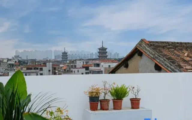 Zhongshanli Homestay (Quanzhou West Street Kaiyuan Temple)