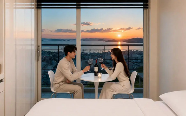 Yeongjong Shine Hotel