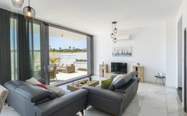 Protaras Royal Pearl Villa 7