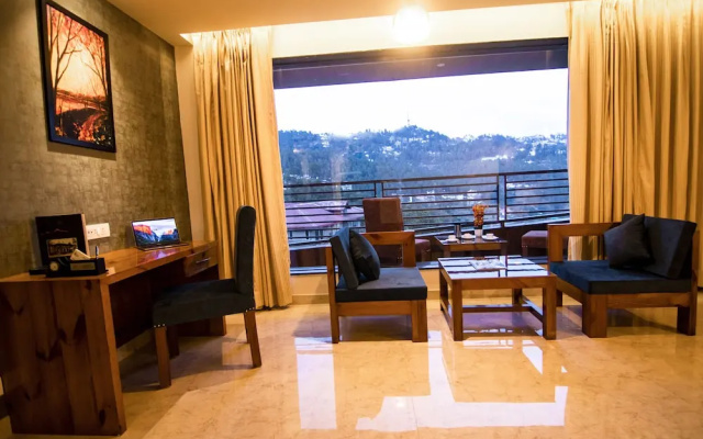 Golden Fern Resort