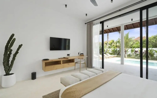 Marbella Villa by Betterplace