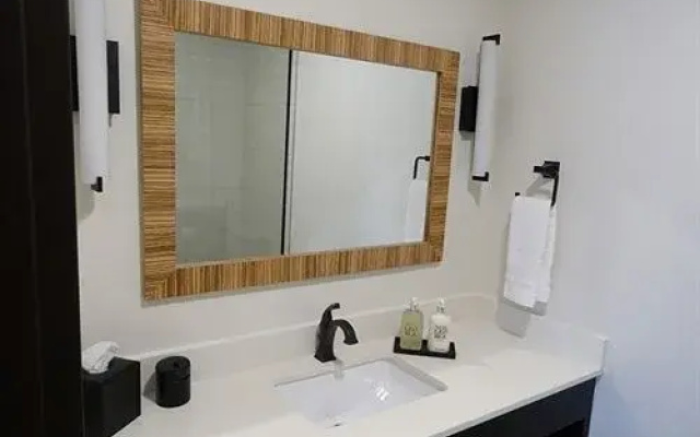 Travelodge Santa Rosa Downtown