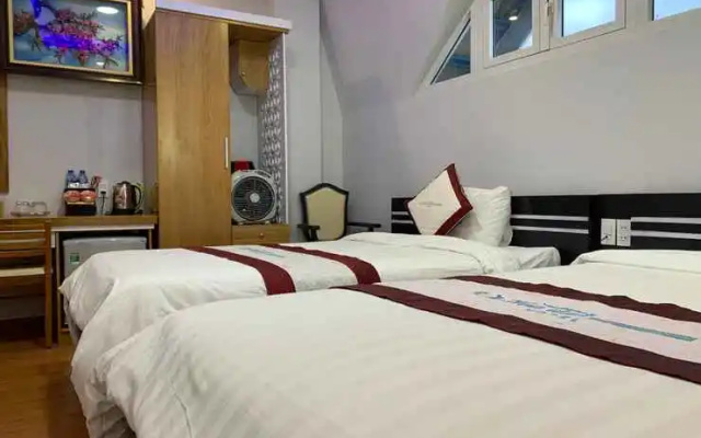Hoa Dat Hotel