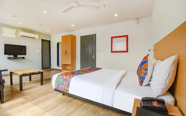 Hotel Alpha Centre by OYO Rooms