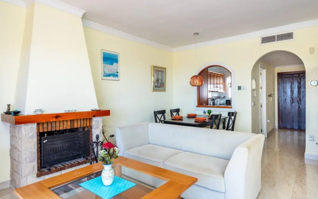 Apartment - 2 Bedrooms with Pool and WiFi - 107865