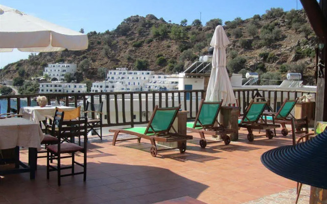 Oasis Hotel